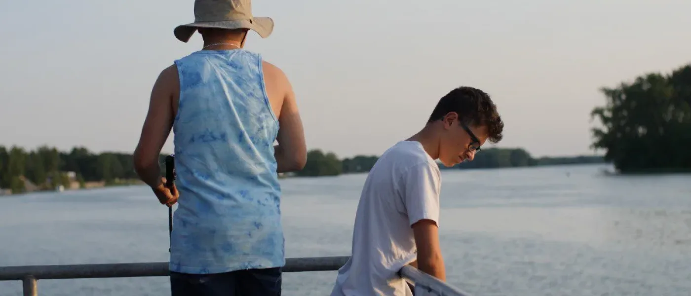 Pêcheurs sur le quai